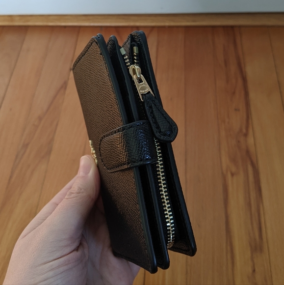 Coach Wallet - Picture 5 of 10